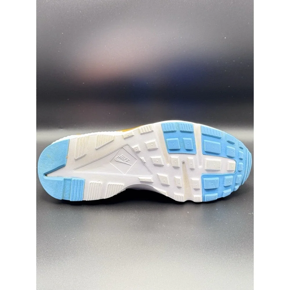 Size 5.5Y- Nike Huarache Kids Pre Owned Shoes, White/Blue/Yellow